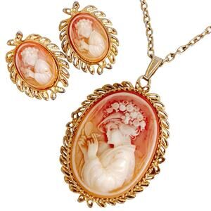 Vintage Mid Century Resin Cameo Necklace Earrings Set Gold Tone Clip Demi Parure